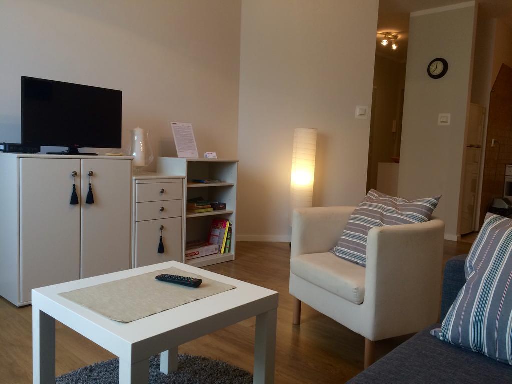 Aluzyjna Erapartments Jablonna  ภายนอก รูปภาพ