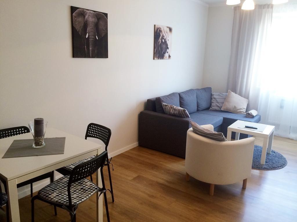 Aluzyjna Erapartments Jablonna  ภายนอก รูปภาพ