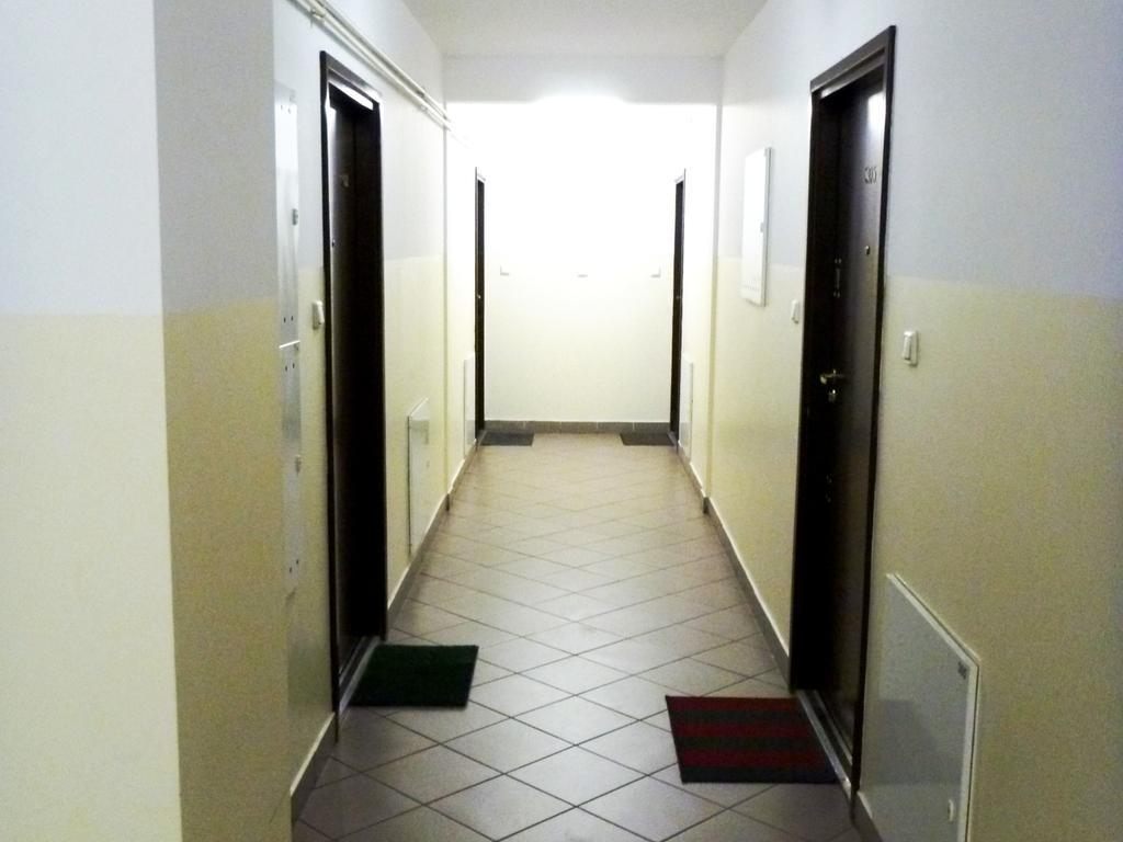 Aluzyjna Erapartments Jablonna  ภายนอก รูปภาพ